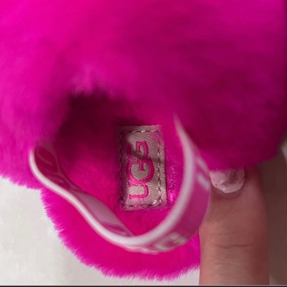 Ultra- fluffy, comfortable and easy to wear - Picture 4 of 5